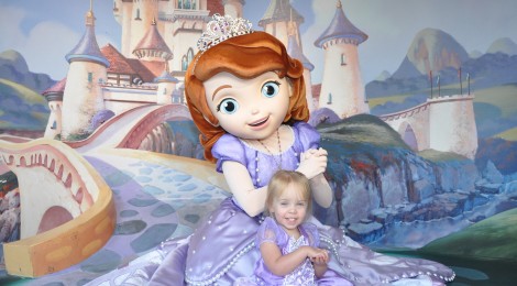 Magical Meet Monday - Meet Sofia at Disney